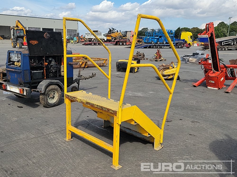 3 Step Access Stairs - Andere machine: afbeelding 1 3 Step Access Stairs - Andere machine: afbeelding 1