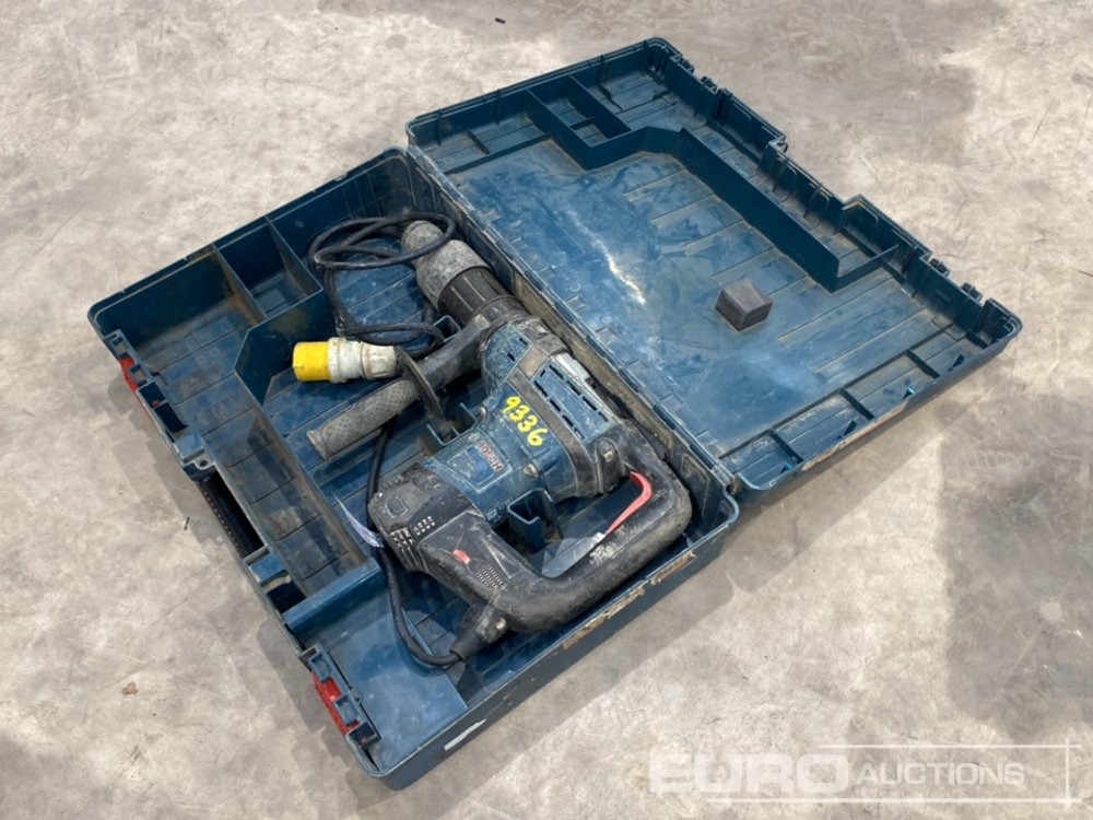 Bosch 110 Volt Breaker - Bouwmaterieel: afbeelding 1 Bosch 110 Volt Breaker - Bouwmaterieel: afbeelding 1