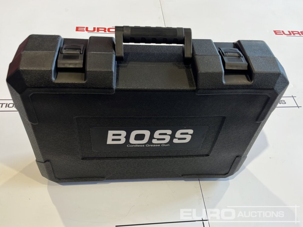 Werkplaats toebehoor Boss 21 Volt Lithium Battery Cordless Grease Gun, 2 Batteries, Charger, Case, Shoulder Strap, Extension Pieces and Fittings: afbeelding 13