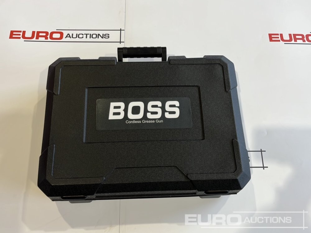 Boss 21 Volt Lithium Battery Cordless Grease Gun, 2 Batteries, Charger, Case, Shoulder Strap, Extension Pieces and Fittings - Bouwmaterieel: afbeelding 1 Boss 21 Volt Lithium Battery Cordless Grease Gun, 2 Batteries, Charger, Case, Shoulder Strap, Extension Pieces and Fittings - Bouwmaterieel: afbeelding 1