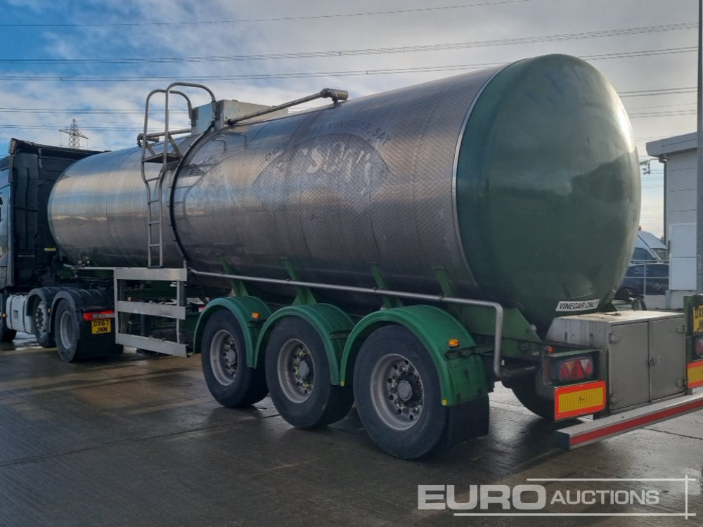 Clayton Tri Axle Stainless Steel Tanker Trailer, Front Lift Axle - Tankoplegger: afbeelding 3 Clayton Tri Axle Stainless Steel Tanker Trailer, Front Lift Axle - Tankoplegger: afbeelding 3