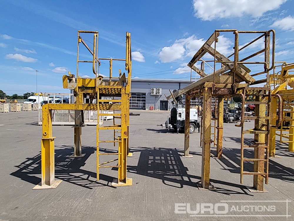 Concrete Skip Washing Platform (2 of) - Betonmachine: afbeelding 2 Concrete Skip Washing Platform (2 of) - Betonmachine: afbeelding 2