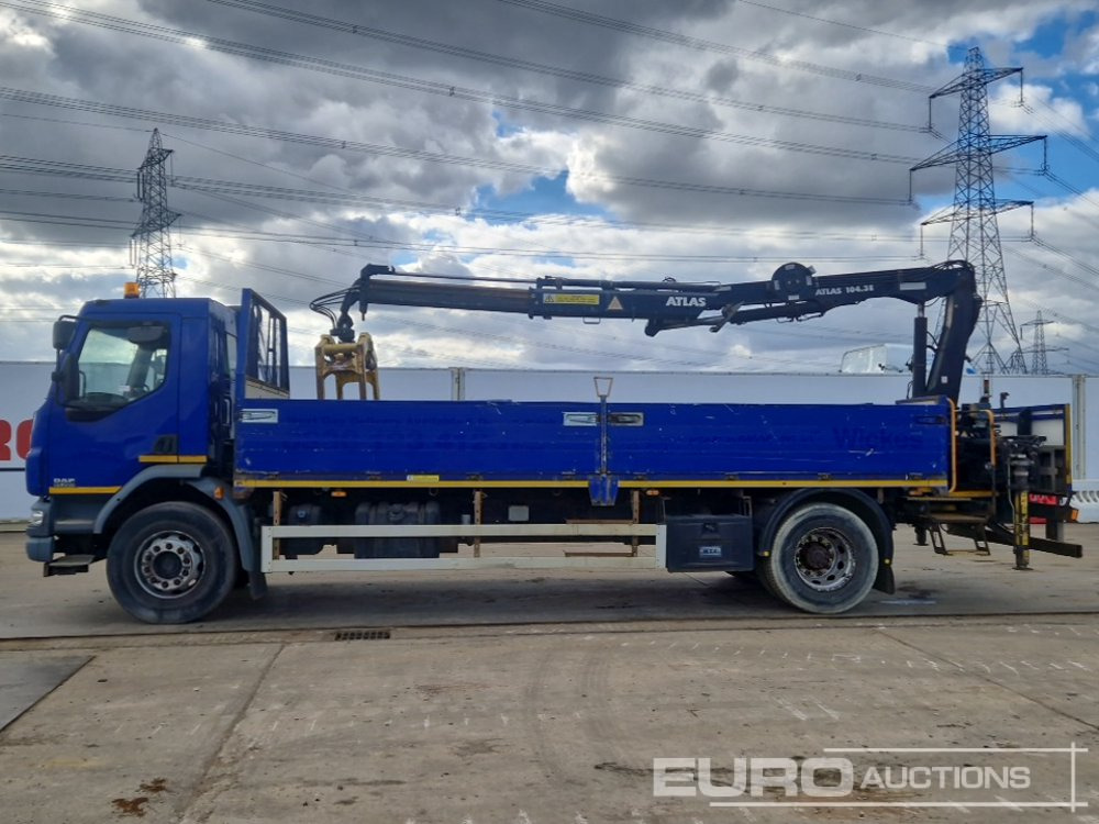 DAF 55.220 - Vrachtwagen met open laadbak: afbeelding 2 DAF 55.220 - Vrachtwagen met open laadbak: afbeelding 2