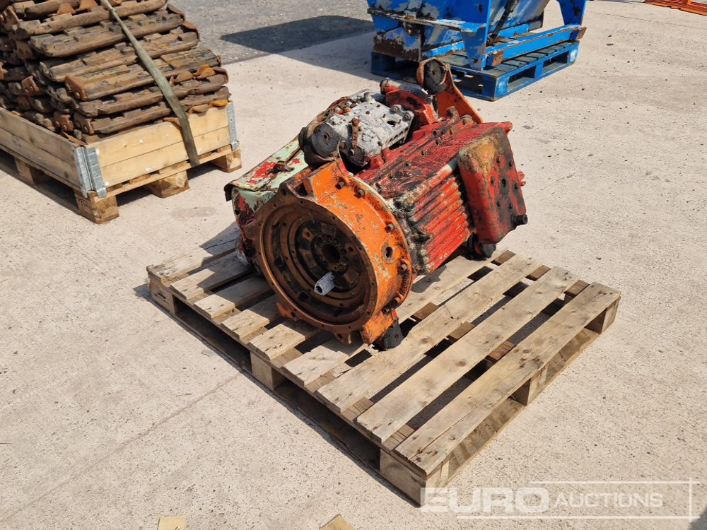 Deutz 4 Cylinder Diesel Engine - Motor: afbeelding 3 Deutz 4 Cylinder Diesel Engine - Motor: afbeelding 3
