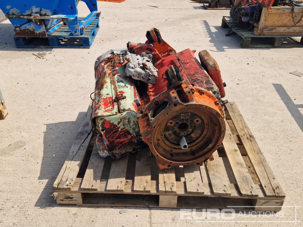 Deutz 4 Cylinder Diesel Engine - Motor: afbeelding 2 Deutz 4 Cylinder Diesel Engine - Motor: afbeelding 2