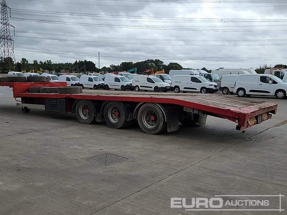 Fruehauf Tri Axle Step Frame Low Loader Trailer - Dieplader oplegger: afbeelding 3 Fruehauf Tri Axle Step Frame Low Loader Trailer - Dieplader oplegger: afbeelding 3
