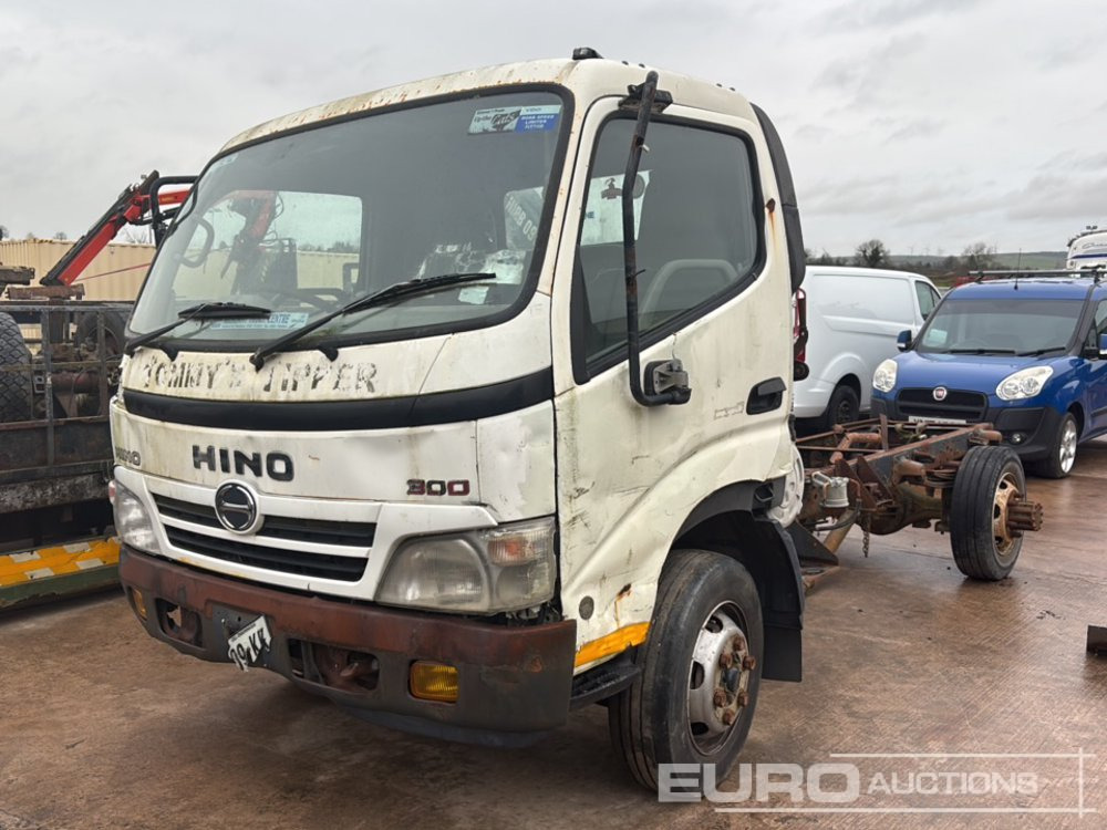 Hino 300 - Chassis vrachtwagen: afbeelding 1 Hino 300 - Chassis vrachtwagen: afbeelding 1