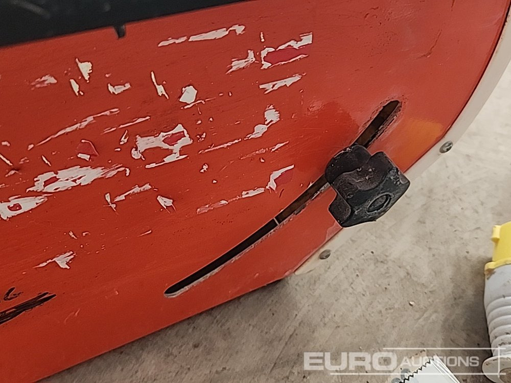 Bouwmaterieel Husqvarna TS230F 110 Volt Tile Saw: afbeelding 12