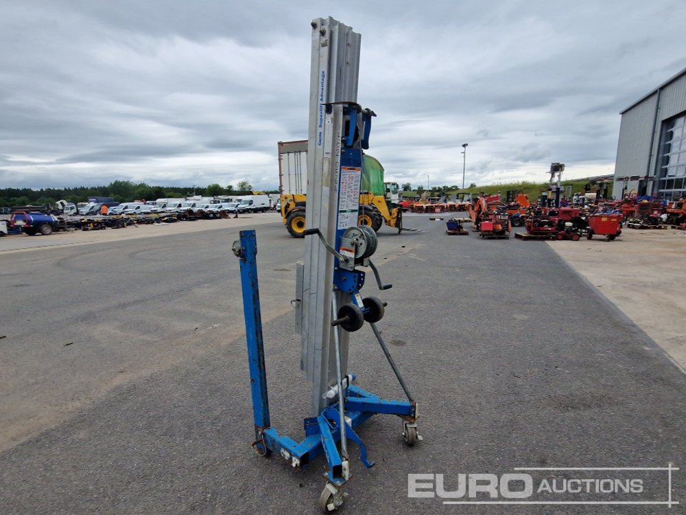 Genie SLA-15 - Intern transport: afbeelding 1 Genie SLA-15 - Intern transport: afbeelding 1