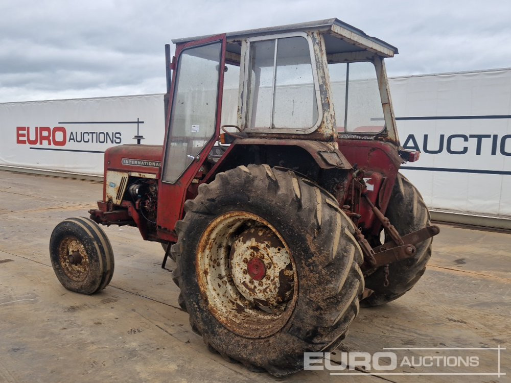International 674 - Tractor: afbeelding 3 International 674 - Tractor: afbeelding 3