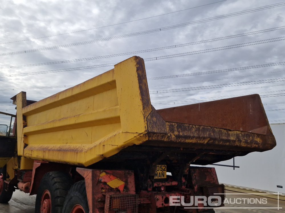 Kipper vrachtwagen Iveco MAGIRUS 260-25: afbeelding 24
