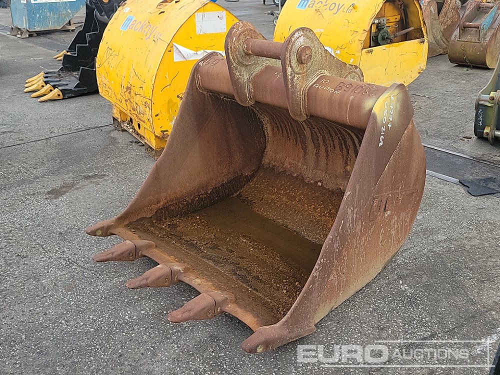 JCB 54" Digging Bucket 80mm Pin to suit 20 Ton Excavator - Bak: afbeelding 1 JCB 54" Digging Bucket 80mm Pin to suit 20 Ton Excavator - Bak: afbeelding 1