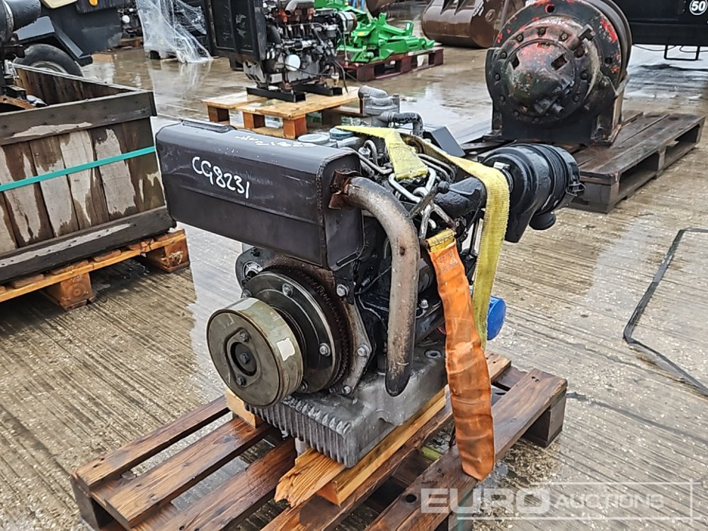 Kubota 3 Cylinder Engine - Motor: afbeelding 1 Kubota 3 Cylinder Engine - Motor: afbeelding 1