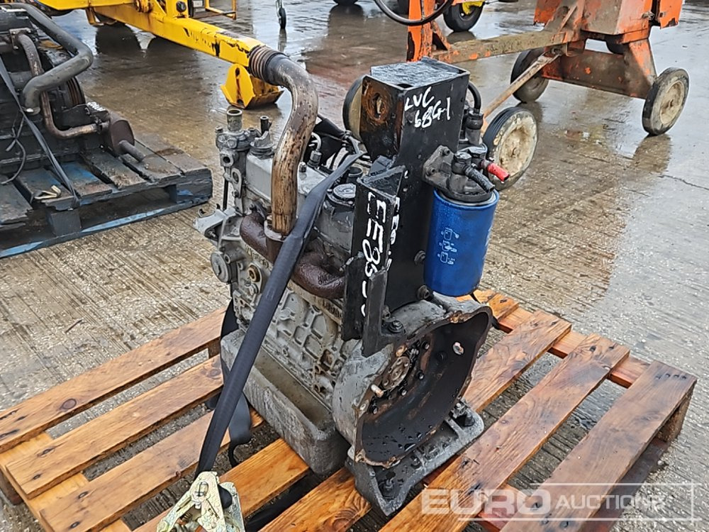 Kubota 4 Cylinder Engine - Motor: afbeelding 5 Kubota 4 Cylinder Engine - Motor: afbeelding 5