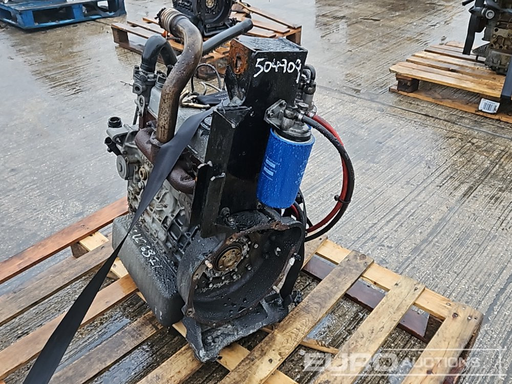 Kubota 4 Cylinder Engine - Motor: afbeelding 5 Kubota 4 Cylinder Engine - Motor: afbeelding 5