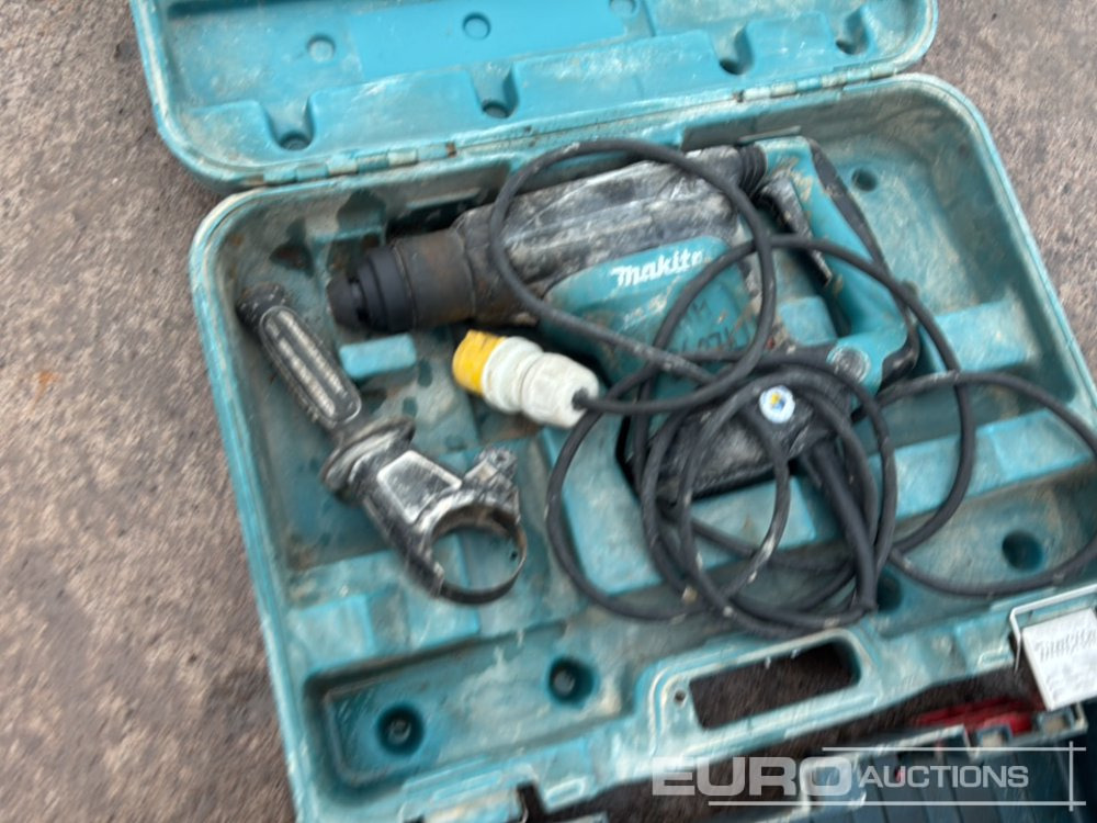 Makita & Bosch 110 Volt Breaker (2 of) - Bouwmaterieel: afbeelding 3 Makita & Bosch 110 Volt Breaker (2 of) - Bouwmaterieel: afbeelding 3