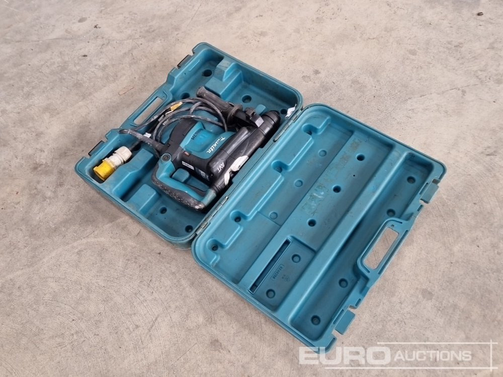 Makita HR3210C 110 Volt Hammer Drill/Breaker - Bouwmaterieel: afbeelding 3 Makita HR3210C 110 Volt Hammer Drill/Breaker - Bouwmaterieel: afbeelding 3