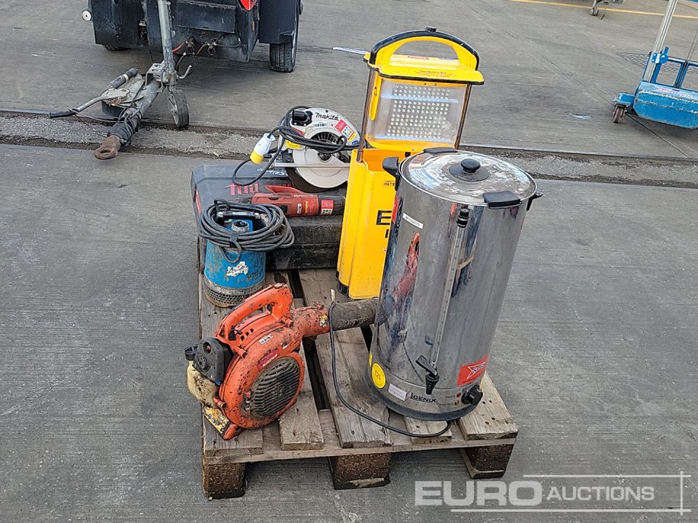 Milwaukee Battery Mag Drill, 110Volt Makita Rip Saw, Petrol Leaf Blower, 110Volt Water Pump, 240Volt Water Boiler, Hilti Rivet Gun, 240Volt Portable LED Light - Bouwmaterieel: afbeelding 2 Milwaukee Battery Mag Drill, 110Volt Makita Rip Saw, Petrol Leaf Blower, 110Volt Water Pump, 240Volt Water Boiler, Hilti Rivet Gun, 240Volt Portable LED Light - Bouwmaterieel: afbeelding 2
