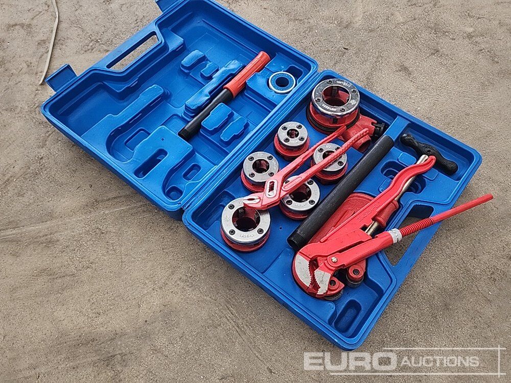 POWERFIX Pipe Threading Kit - Bouwmaterieel: afbeelding 1 POWERFIX Pipe Threading Kit - Bouwmaterieel: afbeelding 1