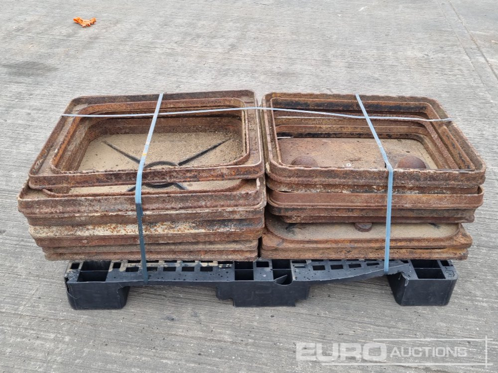 Pallet of Manhole Covers & Inserts - Bouwmaterieel: afbeelding 5 Pallet of Manhole Covers & Inserts - Bouwmaterieel: afbeelding 5