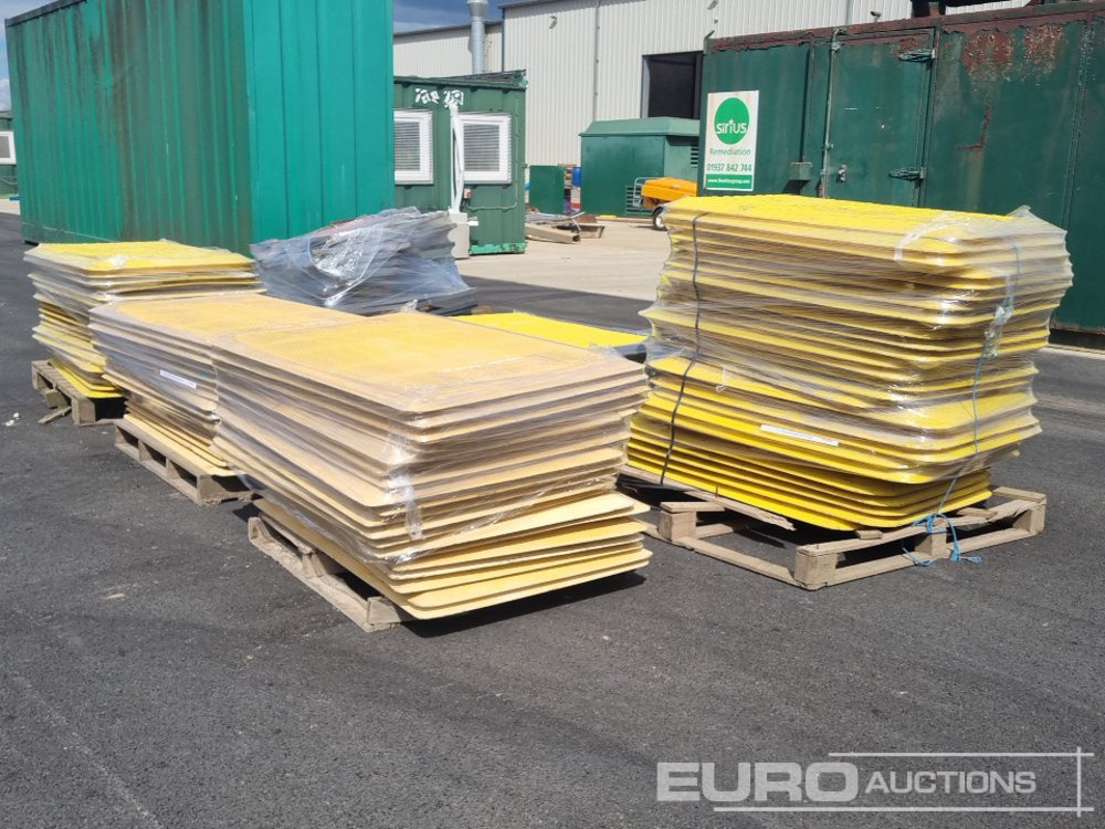 Pallet of Trench Box Covers (5 of), Pallet of Road Signs - Bouwmaterieel: afbeelding 3 Pallet of Trench Box Covers (5 of), Pallet of Road Signs - Bouwmaterieel: afbeelding 3