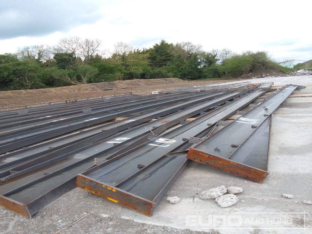 Portal Frame Building L140' x W120', 16' to Eaves, Purlins - Wooncontainer: afbeelding 4 Portal Frame Building L140' x W120', 16' to Eaves, Purlins - Wooncontainer: afbeelding 4