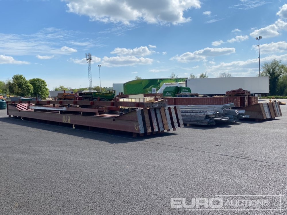 Portal Frame Building L200' x W100', 16' to Eaves, Purlins - Wooncontainer: afbeelding 2 Portal Frame Building L200' x W100', 16' to Eaves, Purlins - Wooncontainer: afbeelding 2