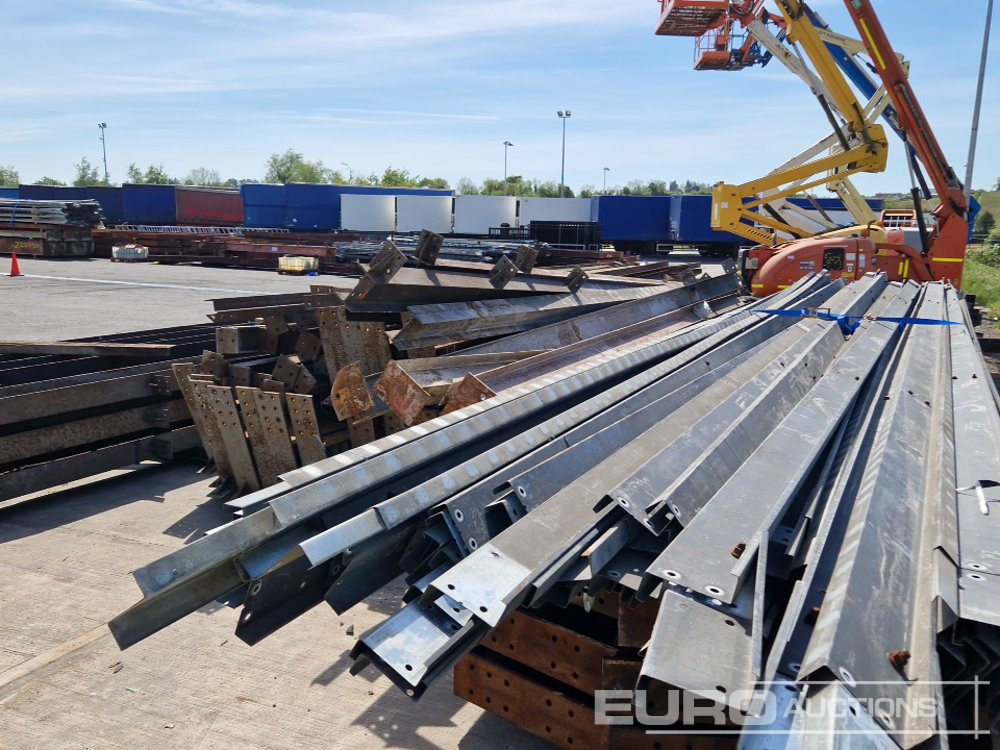 Portal Frame Building L80' x W120', 18' to Eaves, Purlins - Wooncontainer: afbeelding 5 Portal Frame Building L80' x W120', 18' to Eaves, Purlins - Wooncontainer: afbeelding 5