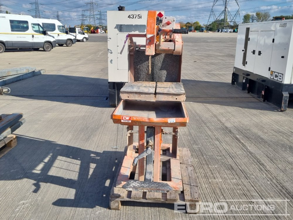 Bouwmaterieel Redband 110 Volt Masonry Saw: afbeelding 8