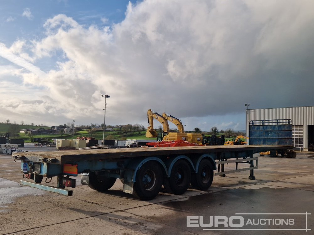 SDC 45' Tri Axle Flat Trailer, BPW Axles - Open bak met boorden oplegger: afbeelding 3 SDC 45' Tri Axle Flat Trailer, BPW Axles - Open bak met boorden oplegger: afbeelding 3