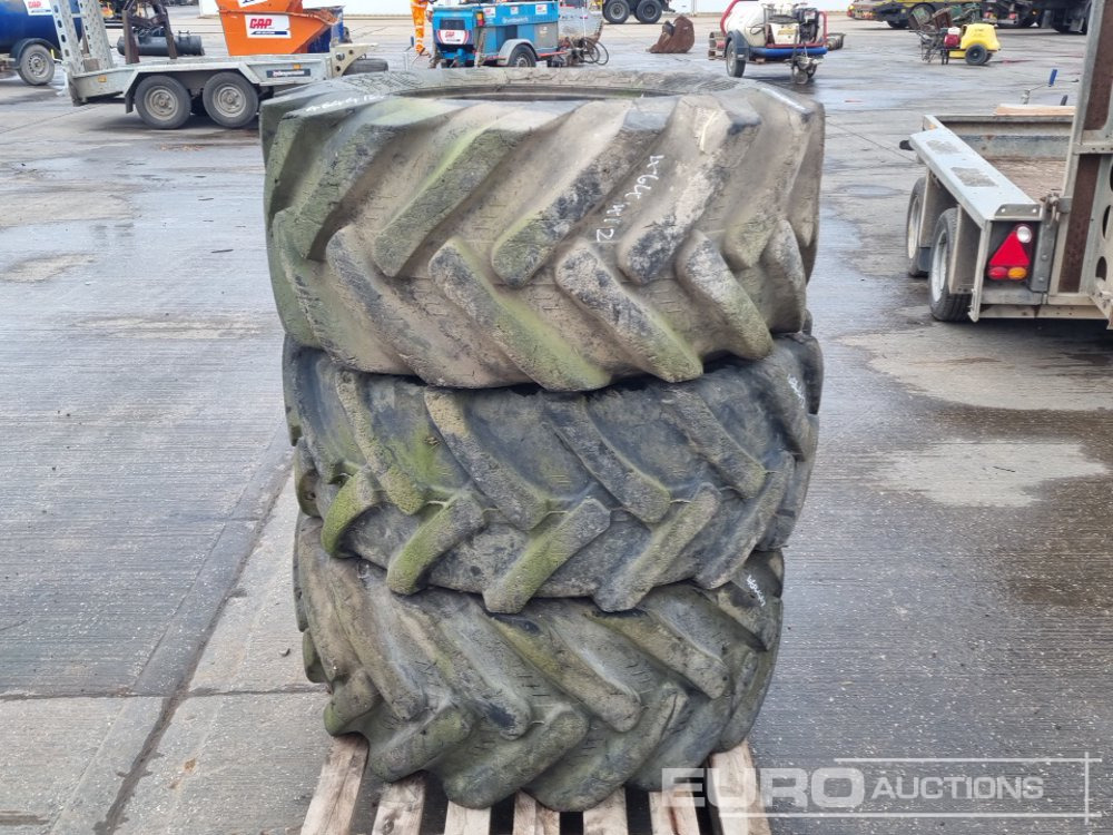 Starco 405/70-20 Tyre (3 of) - Band: afbeelding 3 Starco 405/70-20 Tyre (3 of) - Band: afbeelding 3