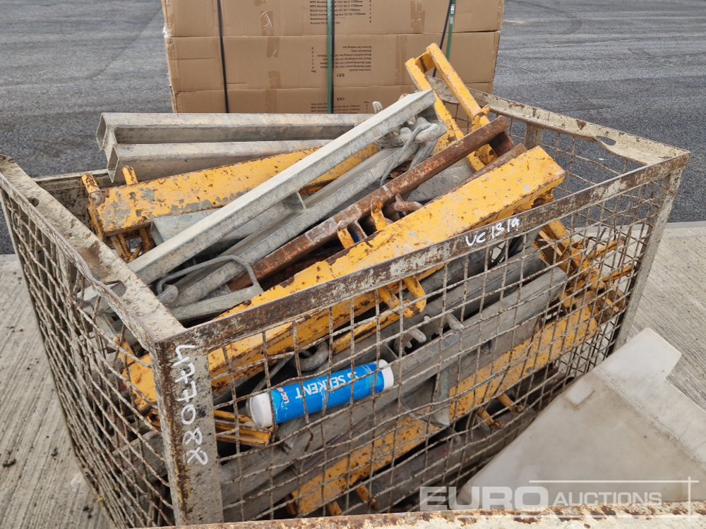 Bouwmaterieel Steel Mesh Panels (5 Pallets of & 1 Stillage of), Acro Props (5 Stillages of), Kwikstage Polls (2 Stillages of), Stillge of Fittings: afbeelding 17