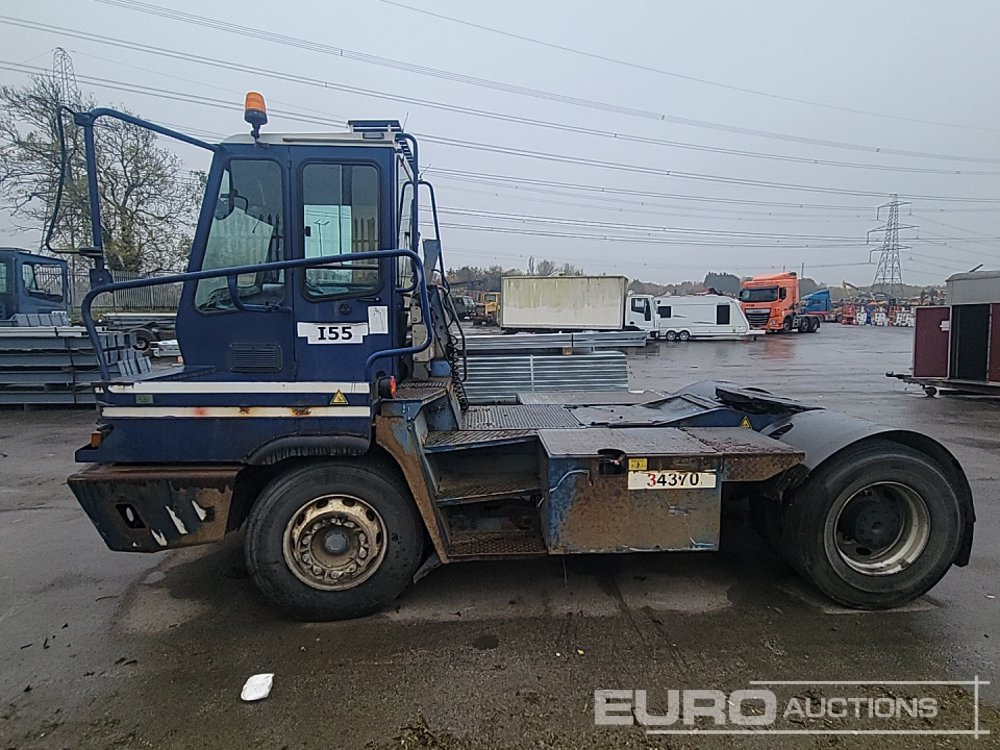 Terberg 4x2 Shunter (Non Runner) - Terminal trekker: afbeelding 2 Terberg 4x2 Shunter (Non Runner) - Terminal trekker: afbeelding 2