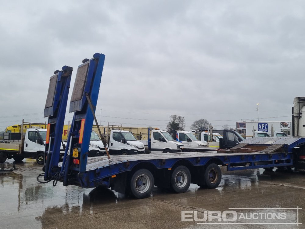 Tirsan Tri Axle Step Frame Low Loader Trailer, Neck Ramps, Out Riggers, Hydraulic Flip Toe Ramps - Dieplader oplegger: afbeelding 5 Tirsan Tri Axle Step Frame Low Loader Trailer, Neck Ramps, Out Riggers, Hydraulic Flip Toe Ramps - Dieplader oplegger: afbeelding 5