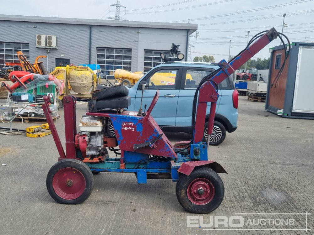 Tow Along Excavator, Honda Engine - Minigraafmachine: afbeelding 2 Tow Along Excavator, Honda Engine - Minigraafmachine: afbeelding 2