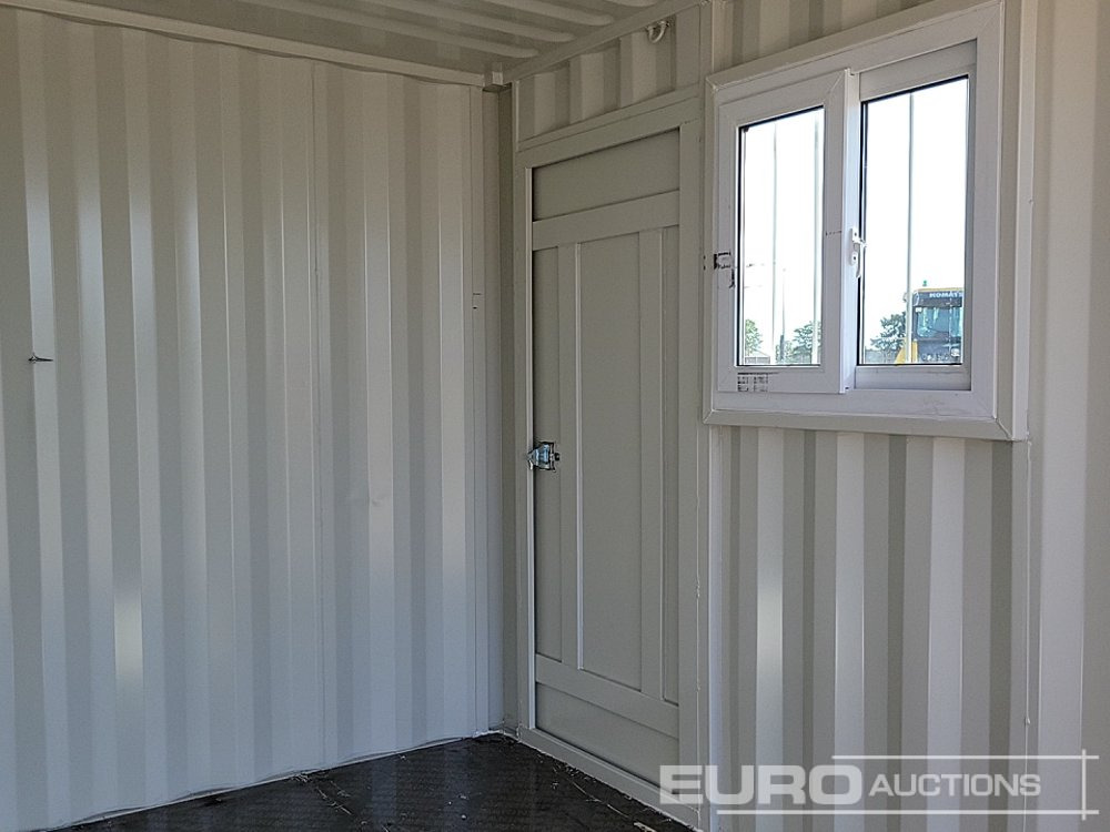 Unused 2025 12' x 7' Container, 1 Side Door, 1 End Door, Window (Cannot Be Reconsigned) - Zeecontainer: afbeelding 3 Unused 2025 12' x 7' Container, 1 Side Door, 1 End Door, Window (Cannot Be Reconsigned) - Zeecontainer: afbeelding 3