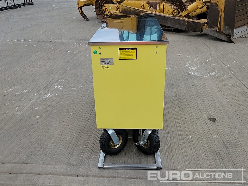 Unused 2025 4.5' Work Bench, 7 Drawers, 2 Cabinets - Werkplaats toebehoor: afbeelding 4 Unused 2025 4.5' Work Bench, 7 Drawers, 2 Cabinets - Werkplaats toebehoor: afbeelding 4