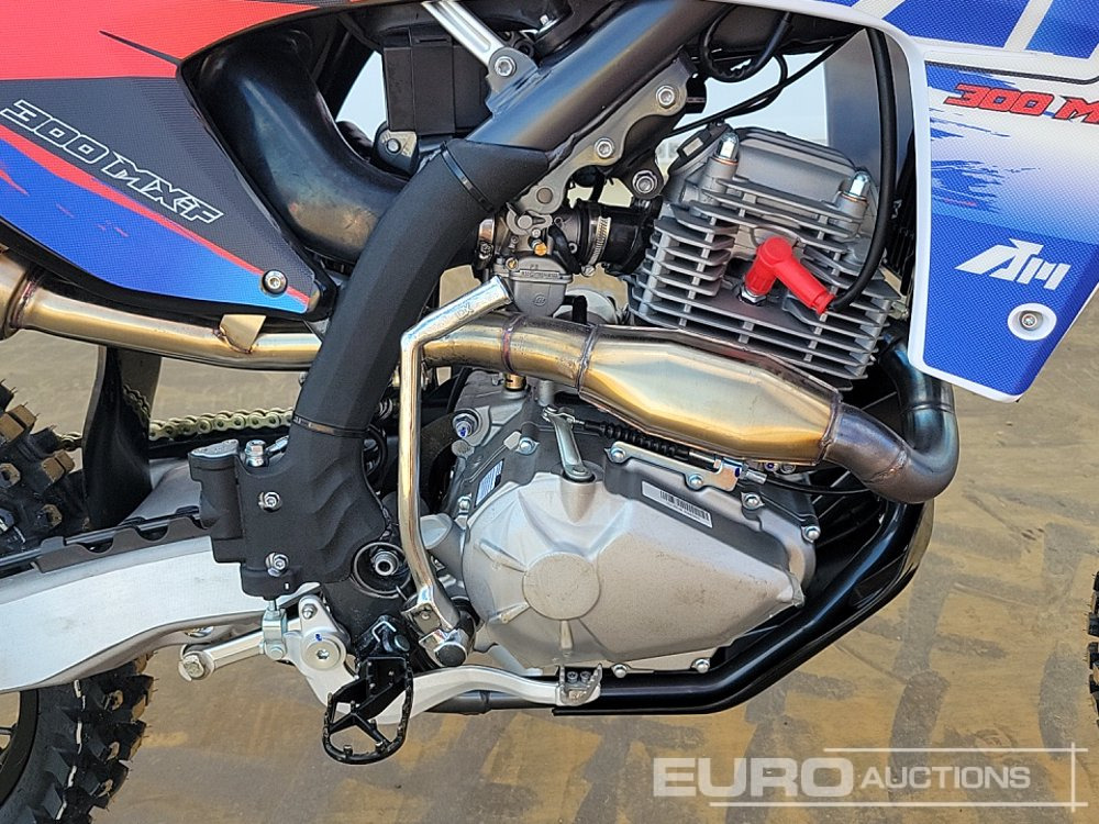 Motorfiets Unused 2025 Apollo Storm 300cc Motorcross Bike, 21" Front, 18" Rear Tyres, Electric Start, Air Cooled, Hydraulic Suspension, Disc Brakes, Lighting Kit (UNASSEMBLED): afbeelding 17