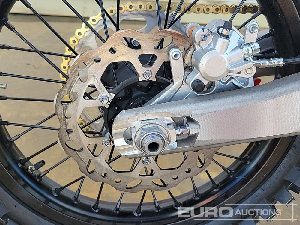 Motorfiets Unused 2025 Apollo Storm 300cc Motorcross Bike, 21" Front, 18" Rear Tyres, Electric Start, Air Cooled, Hydraulic Suspension, Disc Brakes, Lighting Kit (UNASSEMBLED): afbeelding 13