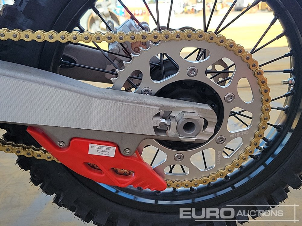 Motorfiets Unused 2025 Apollo Storm 300cc Motorcross Bike, 21" Front, 18" Rear Tyres, Electric Start, Air Cooled, Hydraulic Suspension, Disc Brakes, Lighting Kit (UNASSEMBLED): afbeelding 14