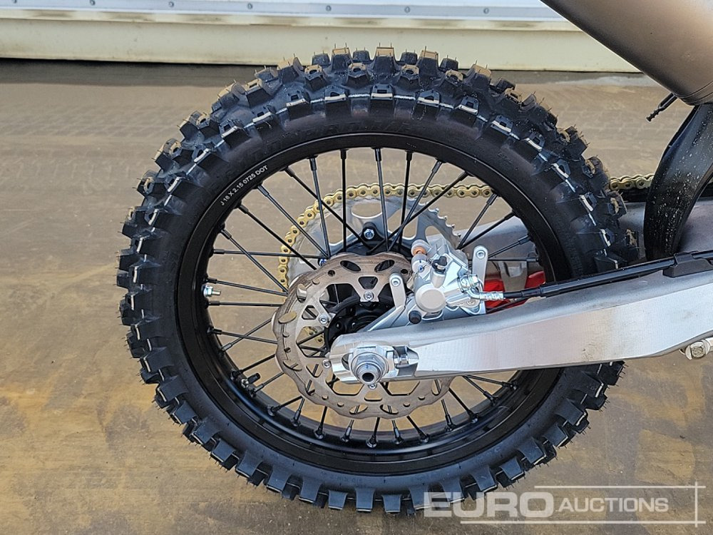 Motorfiets Unused 2025 Apollo Storm 300cc Motorcross Bike, 21" Front, 18" Rear Tyres, Electric Start, Air Cooled, Hydraulic Suspension, Disc Brakes, Lighting Kit (UNASSEMBLED): afbeelding 12