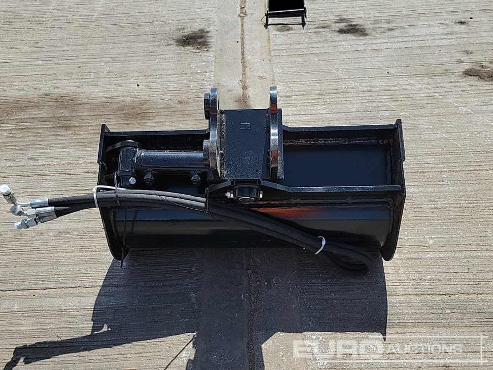 Unused 2025 Captok 24" Hydraulic Tilting Bucket 25mm Pin to suit Mini Excavator - Bak: afbeelding 4 Unused 2025 Captok 24" Hydraulic Tilting Bucket 25mm Pin to suit Mini Excavator - Bak: afbeelding 4