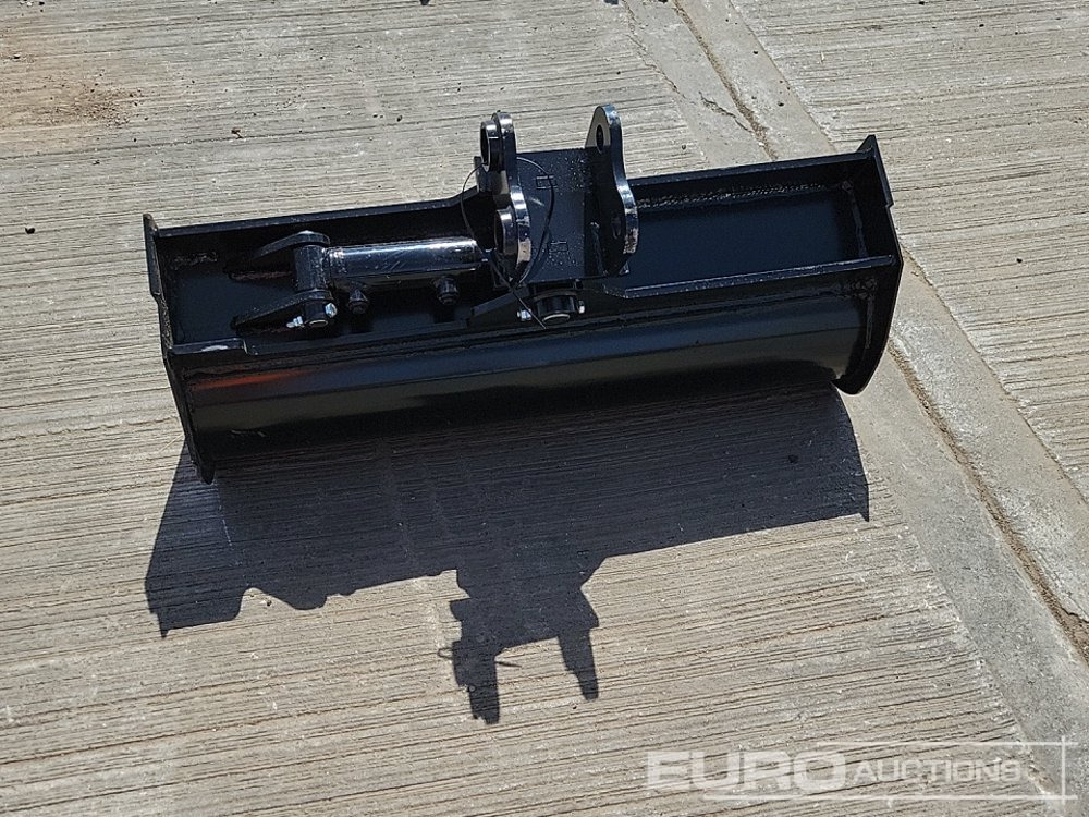Unused 2025 Captok 24" Hydraulic Tilting Bucket 25mm Pin to suit Mini Excavator - Bak: afbeelding 4 Unused 2025 Captok 24" Hydraulic Tilting Bucket 25mm Pin to suit Mini Excavator - Bak: afbeelding 4