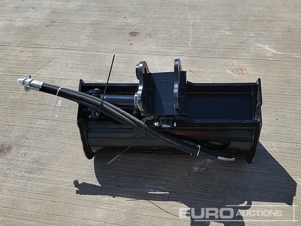 Unused 2025 Captok 24" Hydraulic Tilting Bucket 25mm Pin to suit Mini Excavator - Bak: afbeelding 4 Unused 2025 Captok 24" Hydraulic Tilting Bucket 25mm Pin to suit Mini Excavator - Bak: afbeelding 4