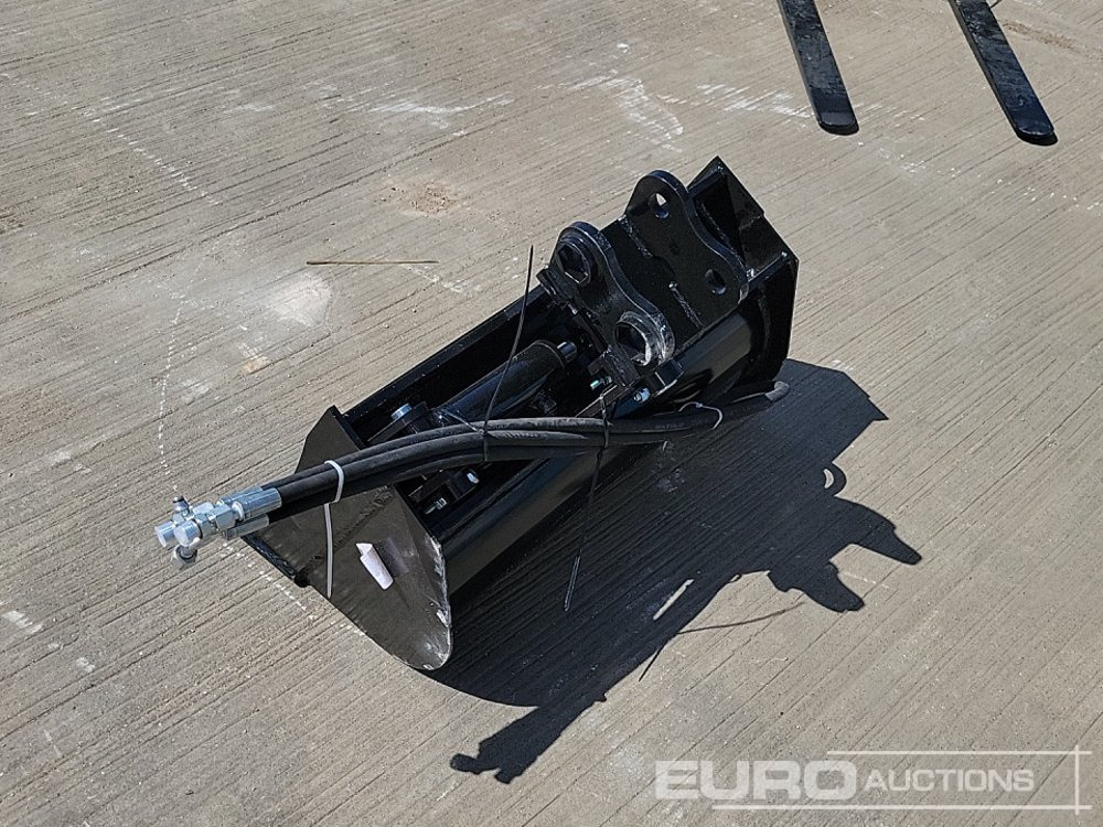 Unused 2025 Captok 24" Hydraulic Tilting Bucket 25mm Pin to suit Mini Excavator - Bak: afbeelding 3 Unused 2025 Captok 24" Hydraulic Tilting Bucket 25mm Pin to suit Mini Excavator - Bak: afbeelding 3