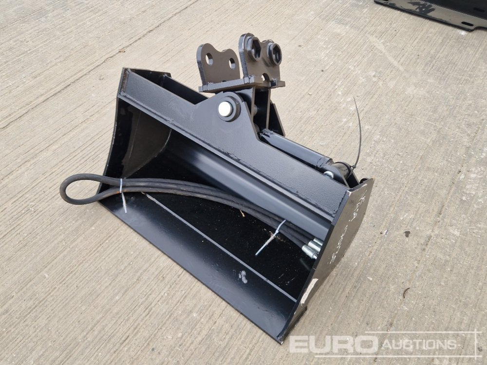 Unused 2025 Captok 24" Tilting Bucket 25mm Pin to suit Mini Excavator - Bak: afbeelding 1 Unused 2025 Captok 24" Tilting Bucket 25mm Pin to suit Mini Excavator - Bak: afbeelding 1