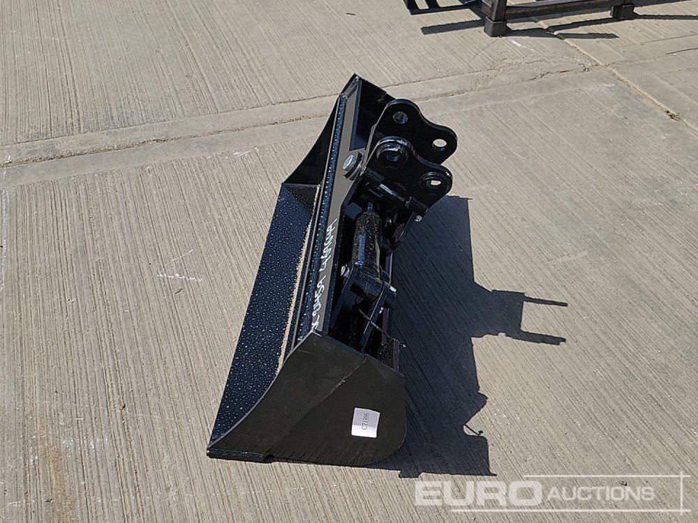 Unused 2025 Captok 32" Hydraulic Tilting Bucket 25mm Pin to suit Mini Excavator - Bak: afbeelding 2 Unused 2025 Captok 32" Hydraulic Tilting Bucket 25mm Pin to suit Mini Excavator - Bak: afbeelding 2