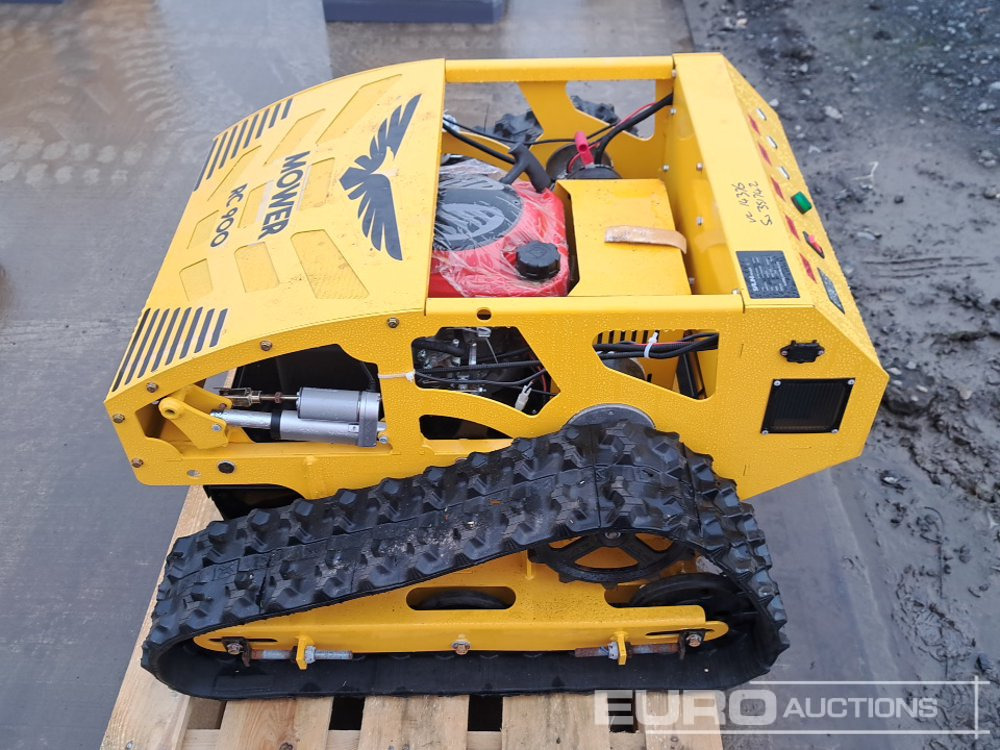 Unused 2025 Salini RC-900 Radio Controlled Tracked Lawnmower (Controls in Office) - Gazonmaaier: afbeelding 2 Unused 2025 Salini RC-900 Radio Controlled Tracked Lawnmower (Controls in Office) - Gazonmaaier: afbeelding 2