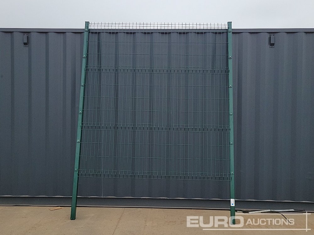Unused Galvanised & Powder Coated Heavy Duty (5mm) Wire Mesh Fencing, 25 x H2.4m x W2.2m Panels, 26 x 60mm x 60mm x3m Posts, with Fittings (Green) - Bouwmaterieel: afbeelding 4 Unused Galvanised & Powder Coated Heavy Duty (5mm) Wire Mesh Fencing, 25 x H2.4m x W2.2m Panels, 26 x 60mm x 60mm x3m Posts, with Fittings (Green) - Bouwmaterieel: afbeelding 4
