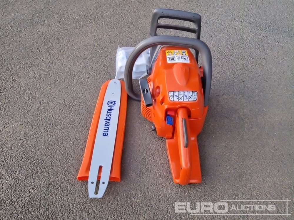 Unused Husqvarna 120 Mark II 14" Petrol Chain Saw - Werkplaats toebehoor: afbeelding 4 Unused Husqvarna 120 Mark II 14" Petrol Chain Saw - Werkplaats toebehoor: afbeelding 4